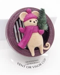 (1) Bath & Body Works Winter Mouse W/ Tree Scentportable Car Vent Visor Clip New. Fixed Price $10.00.