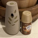 Glade Automatic Air Freshener Spray Holder Dispenser Stone Leaf & Refill. Fixed Price $30.00.