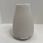 Baxia Diffuser Humidifier For Essential Oils Ultrasonic Aromatherapy White. Fixed Price $10.00.