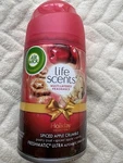 1 Refill Air Wick Freshmatic Ultra Spiced Apple Crumble Automatic Spray. Fixed Price $19.97.