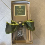Aromatique The Smell Of Tree Mini Reed Set With Diffuser Oil 1 Oz. Fixed Price $16.00.