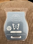 Scentsy Wax Bar Luna 3.2 Oz New. Fixed Price $6.00.