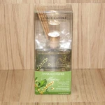 Yankee Candle Mistletoe Diffuser 1.2 Oz Bottle Scented Oil & Reeds 2011. Fixed Price $19.95.