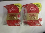 Glade Plugins Apple Cinnamon Scented Oil Cherish The Present 2 Warmers Refills. Fixed Price $22.95.