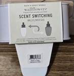 New White Scent Switching Wallflower Duo Light Plug Bath & Body Works Double. Fixed Price $34.99.