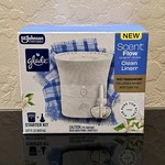 Glade Scent Flow Plugins Tabletop Air Freshener Starter Kit Clean Linen New. Fixed Price $19.99.