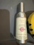 White Barn Candle Co. Sweet Pea Concentrated Fragrance Spray Retired. Fixed Price $24.99.