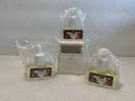 Homeworx By Harry Slatkin Diffuser Holiday Scents Plug-in + W/ 3 Refillables. Fixed Price $26.95.