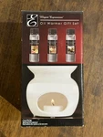 Elegant Expressions Warmer Gift Set & Essential Oils Nib SL13. Fixed Price $8.97.