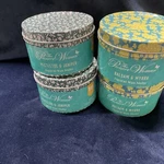 **holiday Warmer Wax Set Pioneer Woman Melts (40 Pieces) 2 Scents. Fixed Price $18.95.