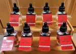 White Barn Bath & Body Works Wallflower Bulbs Lot Of 8 Christmas/holiday Scents. Fixed Price $48.00.