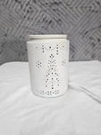 Scentsy Tinsel Christmas Tree & Snow Flakes White 6 Wax Warmer. Fixed Price $26.00.