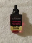 Bath & Body Works White Barn Wallflower Strawberry Pound Cake Refill B18. Fixed Price $6.50.
