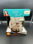 Pioneer Woman Pig Wax Warmer Ceramic Fragrance Full Size Electric Light. Fixed Price $25.00.