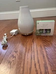 Homedics Ellia Blossom Essential Aroma Diffuser White Pursonic 3 Pk Oils. Fixed Price $14.99.