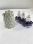 Yankee Candle Scentplug Starter Set With Diffuser & 3 Bulbs- Midsummer's Night. Fixed Price $18.85.