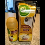 Unused Air Wick Freshmatic Ultra Spray Frosted Vanilla & Cupcake Delight. Fixed Price $50.00.