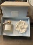 Ceramic Diffuser Flower 120ML Gift Box (marine Scent). Fixed Price $44.99.