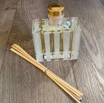 Nest Fragrances New York Holiday Reed Diffuser 5.9 Fl Oz No Box. Fixed Price $39.00.