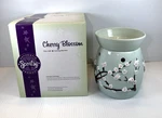 Scentsy Full Size Aqua Blue Cherry Blossom Electric Wax Warmer W/ Bulb & Box Euc. Fixed Price $24.99.