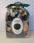 Yankee Candle Fragranced Potpourri Mistletoe 10OZ Flowers #1034759 New. Fixed Price $30.00.