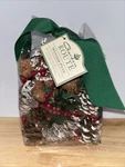 Garden Route Botanical Flower Winter Pine Potpourri Scented New Bag. Fixed Price $9.99.