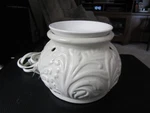 Yankee Candle Ceramic Ivory Mono Electric Room Fragrancer Base #19-00040. Fixed Price $22.86.