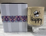 Scentsy Bee Happy Ceramic Wall Plug In Outlet Wax Warmer Night Light. Fixed Price $11.00.