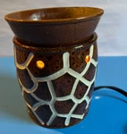 Scentsy Safari Collection "girffe" Pattern Full Size Electric Wax Warmer 2009. Fixed Price $24.30.