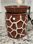 Scentsy Full Size Deluxe Warmer Giraffe Pattern Table Safari Collection Retired. Fixed Price $27.89.
