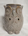 Bath & Body Works White Barn Beige Owl Fragrance Melt Warmer New In Box. Fixed Price $17.95.