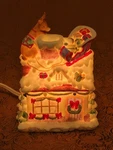 Avon 2004 Christmas Holiday House Plug-in Scented Oil Diffuser W Reindeer Sleigh. Fixed Price $9.77.