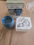 Scentsy Plug In Wax Candle Warmer Blue Weave Denim Open Box. Fixed Price $18.00.