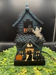 Scentsy Haunting Good Time Warmer Haunted House Halloween Light-up With Bulb/box. Fixed Price $49.99.