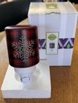 Scentsy Holiday Mini-warmer Frosted Flannel Snowflake Red Plug-in 4 Nib. Fixed Price $25.00.