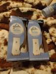 Lot Of 2 Glade Automatic Spray Holder No Batteries - Removed For Shipping. Fixed Price $22.00.