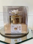 Beautiful Gold & White Ceramic Essential Oil Wicking Diffuser Bnib Sealed. Fixed Price $24.99.