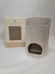 New Thymes Frasier Fir Wax Warmer 24 Karat Gold Rim Tall White Stump Ceramic. Fixed Price $27.99.