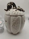 Scentsy Lumina Pumpkin Warmer Autumn, Halloween & Thanksgiving Elegant Style. Fixed Price $30.00.