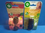 New Air Wick Essential Oil Mist Aroma Happiness & Apple Cinnamon Medley. Fixed Price $17.09.