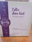 Scentsy Celtic Love Knot Full Size Green Crackle Ceramic Electric Wax Warmer. Fixed Price $49.99.
