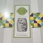 Scentsy Let's Get Batty Electric Oil/wax Warmer Gray Adults Halloween. Fixed Price $24.49.