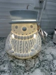 Intertek White Ceramic Sweater Wearing Snowman Electric Wax /oil Warmer Euc. Fixed Price $15.99.