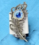 Pier 1 Peacock Feather Plug-in Wall Fragrance Scent Diffuser Discontinued. Fixed Price $19.99.