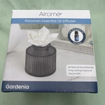 Airome Gardenia Porcelain Essential Oil Diffuser Peppermint Nib White. Fixed Price $9.99.