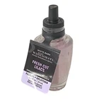 Bath And Body Works Wallflowers Fresh Cut Lilacs Home Fragrance Refill. Fixed Price $6.00.