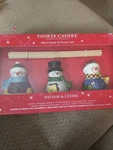 Yankee Candle Set Of 3 Snowmen Mini Reed Diffuser Balsam & Cedar Oil, New. Fixed Price $17.50.