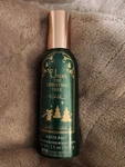 Bath And Body Works Under The Christmas Tree Room Spray White Barn. Fixed Price $12.00.