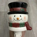 Scentsy Bluster Snowman Wall Plug-in Wax Warmer Holiday Retired. Fixed Price $18.99.