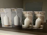 Vivitest Ceramic Ultrasonic Essential Oil Aromatherapy Diffuser White 200ML. Fixed Price $18.99.